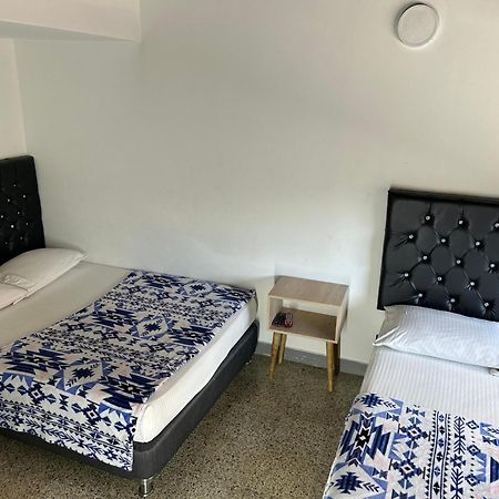 Hotel Urbano 70 Medellin Exterior photo